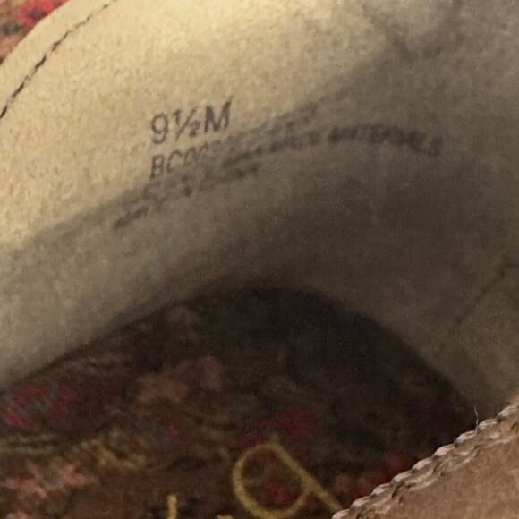 B.O.C. LYDIA BACK BELT COMFORT BOOTIE IN BROWN NWOB WOMEN'S SIZE 9.5M - Picture 11 of 13